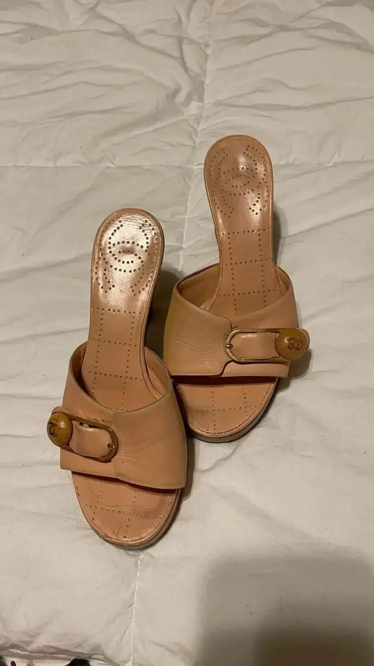 Chanel Vintage Wooden Platform Mule Heels in Beige Leather with CC Buckle Detail